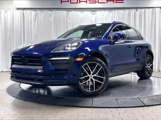 2026 Porsche Macan Base's photo