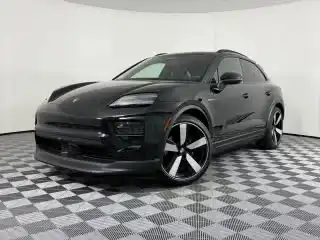 2026 Porsche Macan Macan Electric's photo