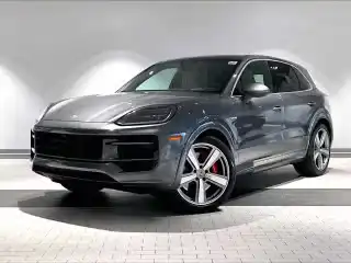 2025 Porsche Cayenne S E-Hybrid's photo