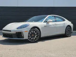 2026 Porsche Panamera 4 E-Hybrid's photo