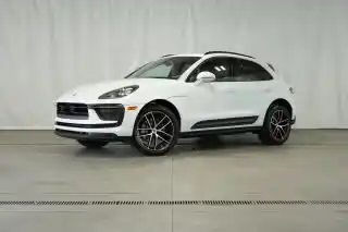 2025 Porsche Macan Base's photo