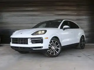 2026 Porsche Cayenne Base photo 1