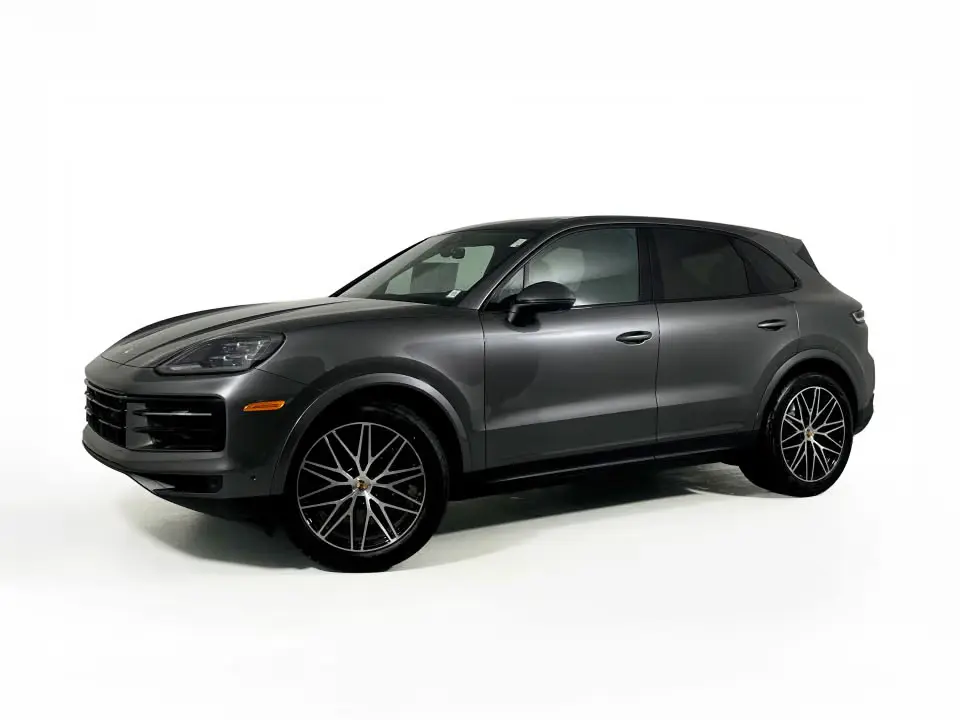 2026 Porsche Cayenne Base photo 3