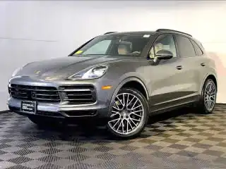 2023 Porsche Cayenne Base's photo