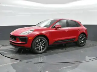 2026 Porsche Macan Base photo 5