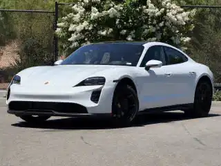 2023 Porsche Taycan GTS's photo