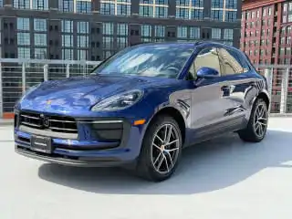 2023 Porsche Macan T's photo
