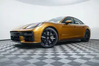 2025 Porsche Panamera GTS's photo