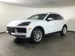 2024 Porsche Cayenne Base's photo