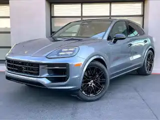 2026 Porsche Cayenne Base's photo