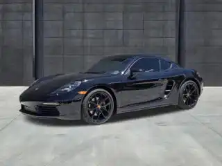 2025 Porsche 718 Cayman Style Edition's photo
