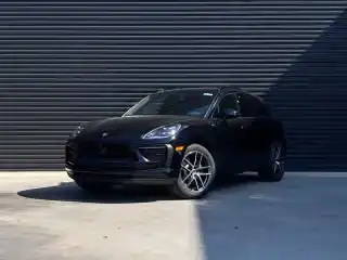 2026 Porsche Macan T's photo