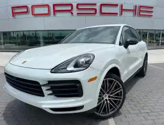 2023 Porsche Cayenne Platinum Edition's photo