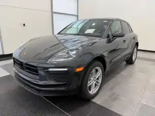 2026 Porsche Macan Base's photo