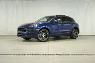 2026 Porsche Macan Base's photo