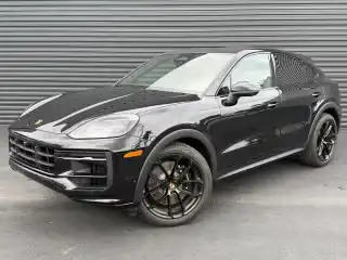 2026 Porsche Cayenne S's photo