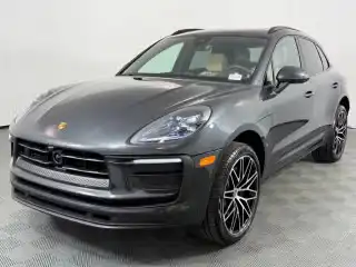 2026 Porsche Macan Base's photo