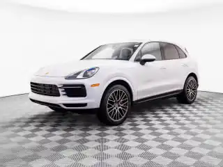 2022 Porsche Cayenne Base's photo