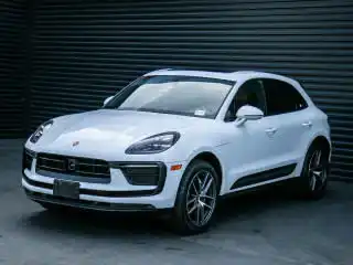 2023 Porsche Macan Base's photo