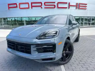 2026 Porsche Cayenne E-Hybrid's photo