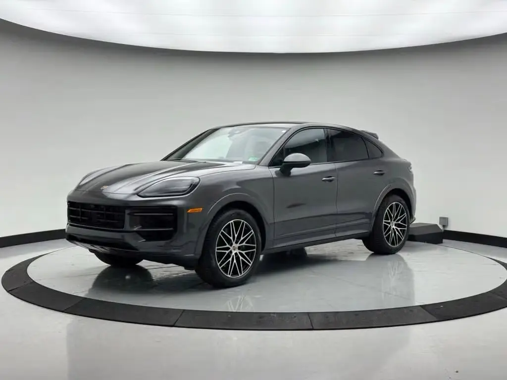 2026 Porsche Cayenne Base photo 4
