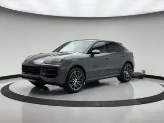 2026 Porsche Cayenne Base photo 5