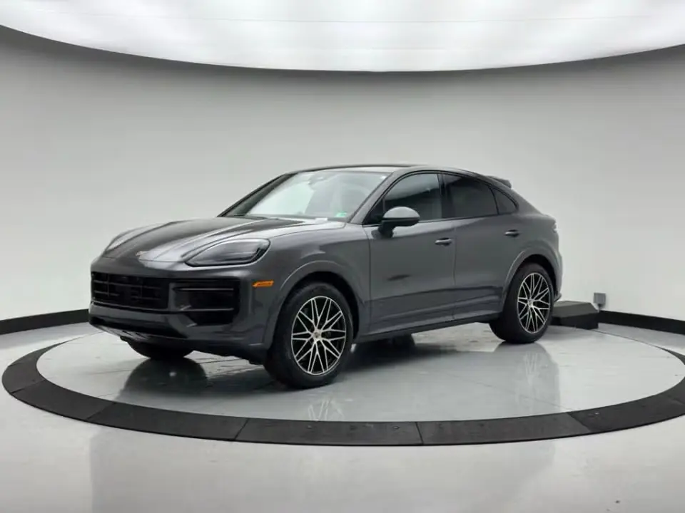 2026 Porsche Cayenne Base photo 3