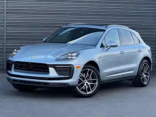 2023 Porsche Macan T's photo