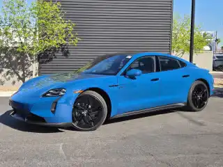 2025 Porsche Taycan Turbo S's photo