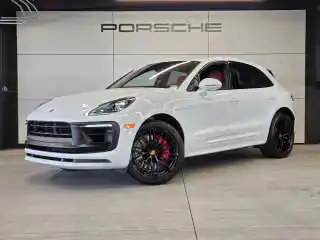 2022 Porsche Macan GTS's photo