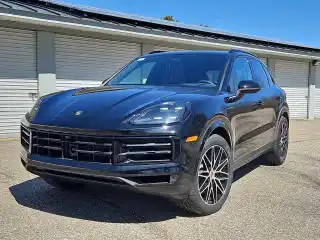 2026 Porsche Cayenne Base's photo
