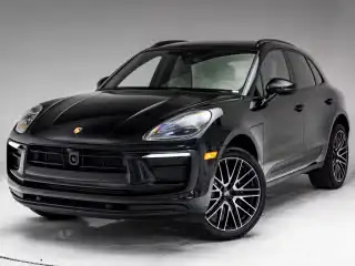 2026 Porsche Macan T's photo