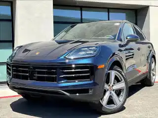 2025 Porsche Cayenne Base's photo