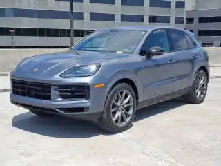 2026 Porsche Cayenne Base's photo