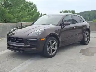 2023 Porsche Macan T's photo