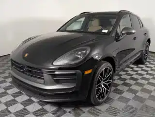 2026 Porsche Macan T's photo