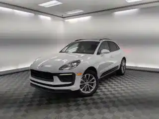 2026 Porsche Macan T's photo
