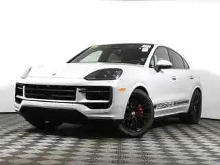 2026 Porsche Cayenne S's photo