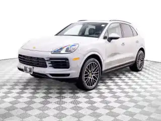 2023 Porsche Cayenne Platinum Edition's photo
