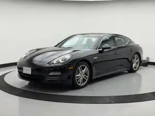 2010 Porsche Panamera 4S's photo