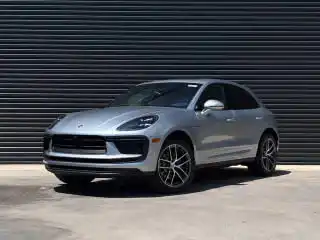 2026 Porsche Macan T's photo