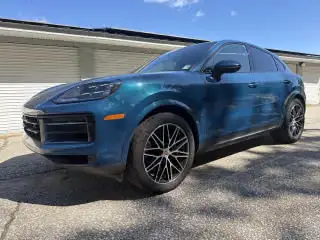 2024 Porsche Cayenne Base photo 1