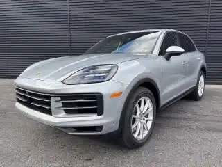 2026 Porsche Cayenne Base's photo