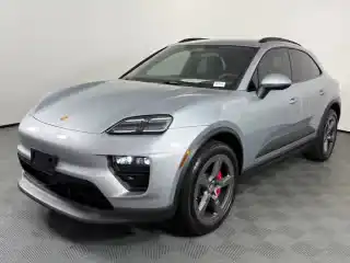 2025 Porsche Macan Macan 4S Electric's photo
