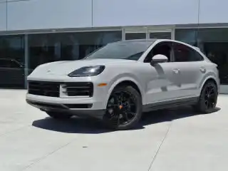 2026 Porsche Cayenne Base's photo