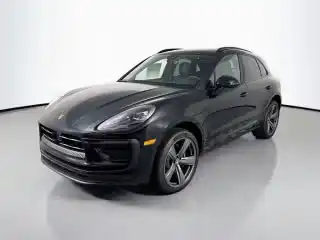 2026 Porsche Macan T's photo