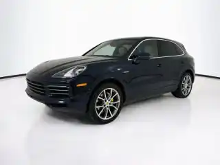 2023 Porsche Cayenne E-Hybrid's photo