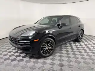 2026 Porsche Cayenne Base's photo