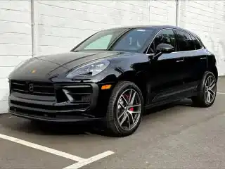 2026 Porsche Macan S's photo