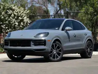 2026 Porsche Cayenne Base's photo